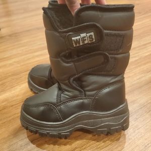 Kids snow boots